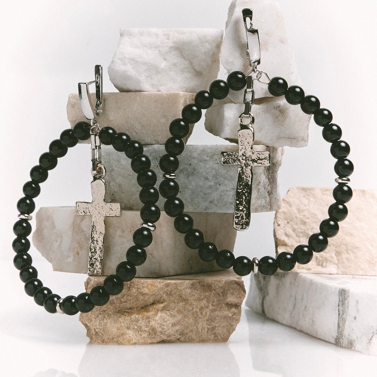 MAGDALENE Onyx Earrings platinum