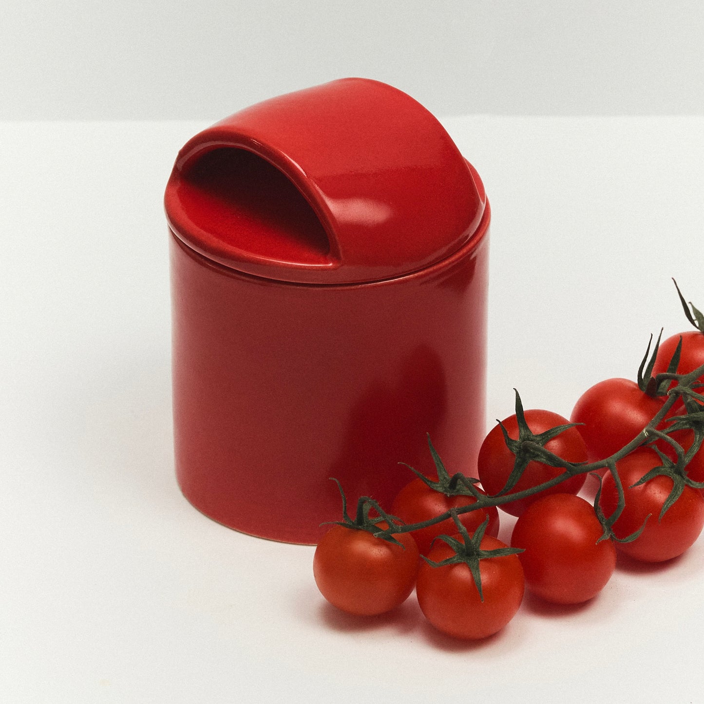 Свічка з кришкою Red
