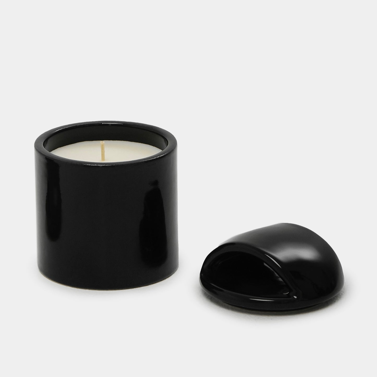 Свічка з кришкою black