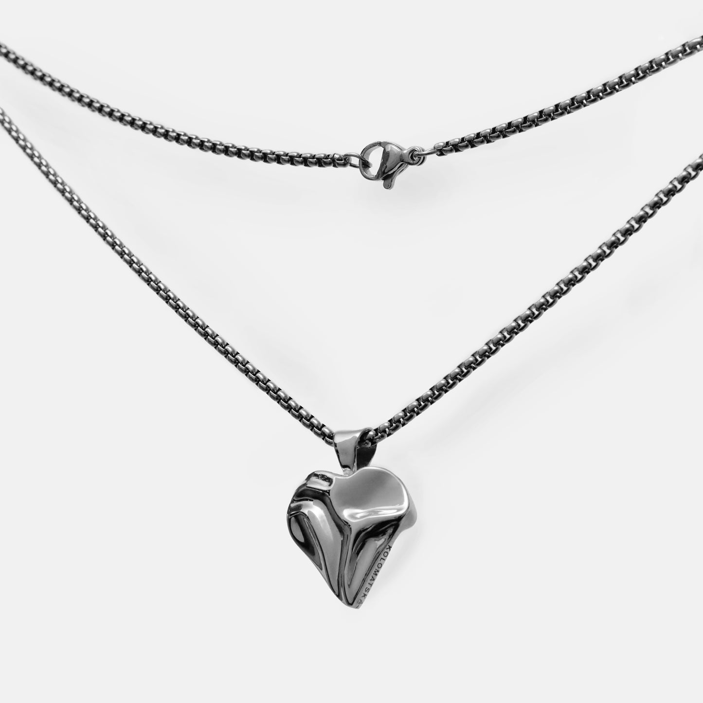 Long Chain Heart platinum