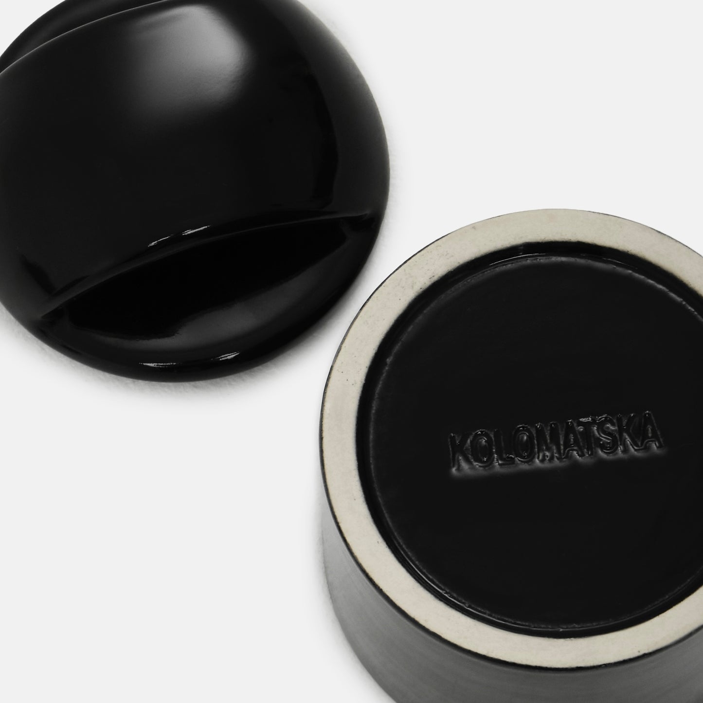 Свічка з кришкою black