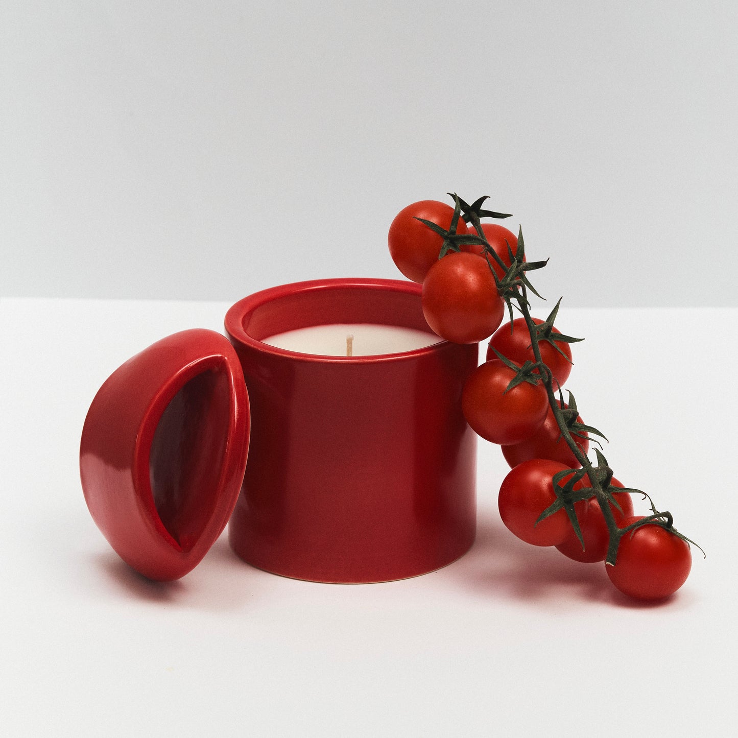 Свічка з кришкою Red