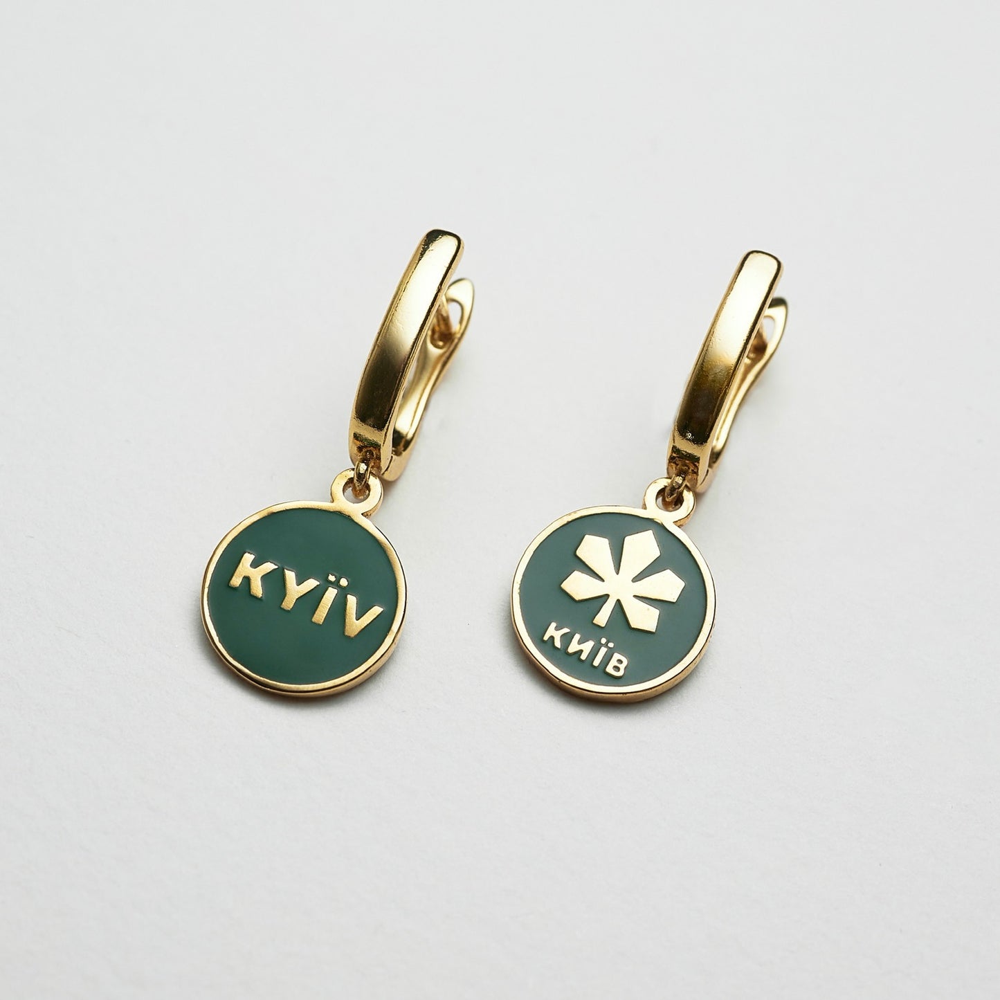 Earrings vDoma gold