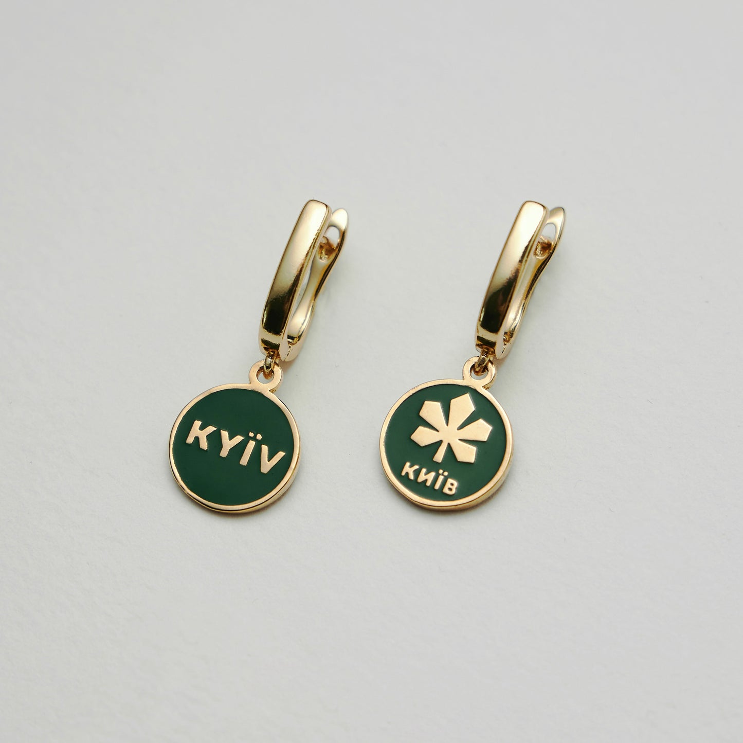 Earrings vDoma gold