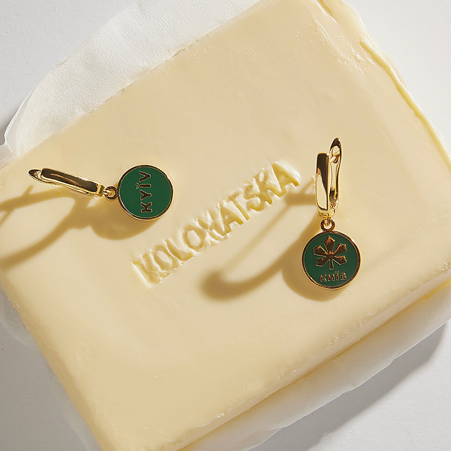 Earrings vDoma gold