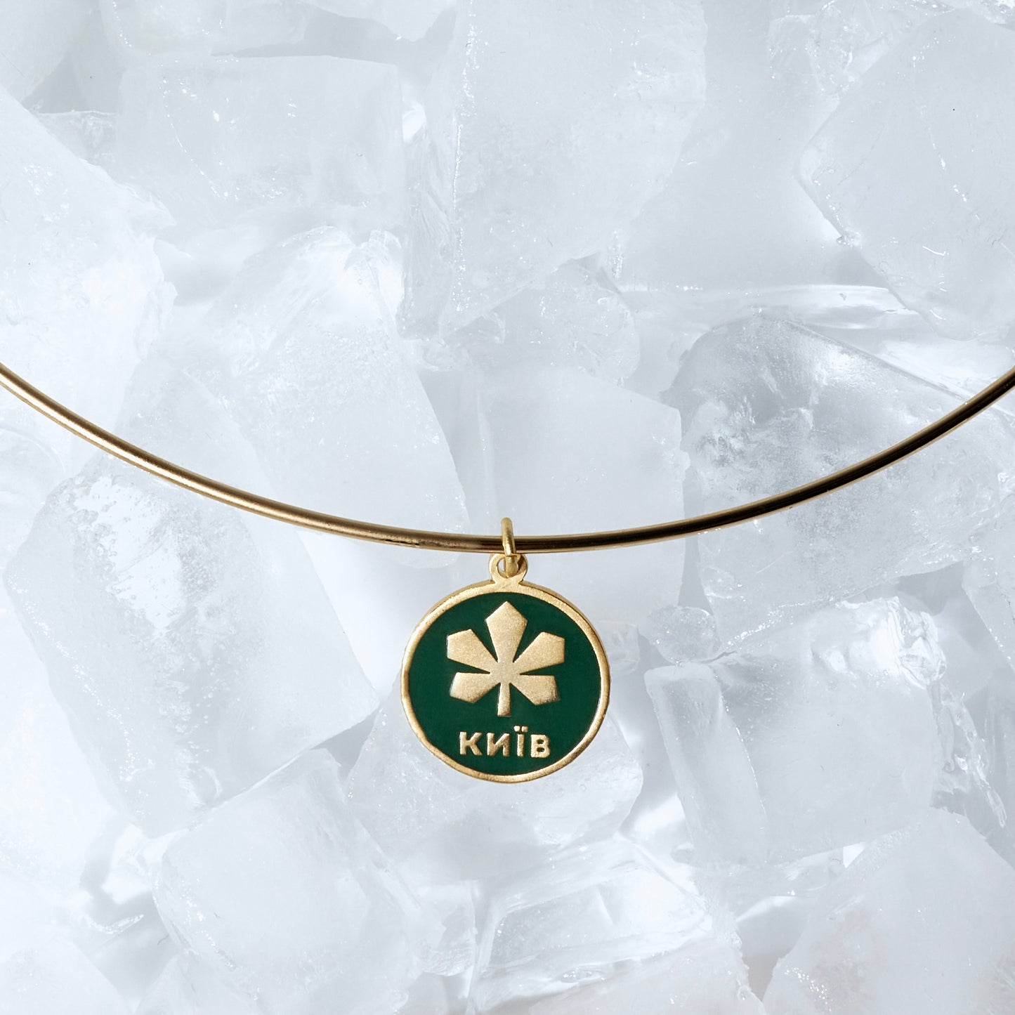 Necklace vDoma gold