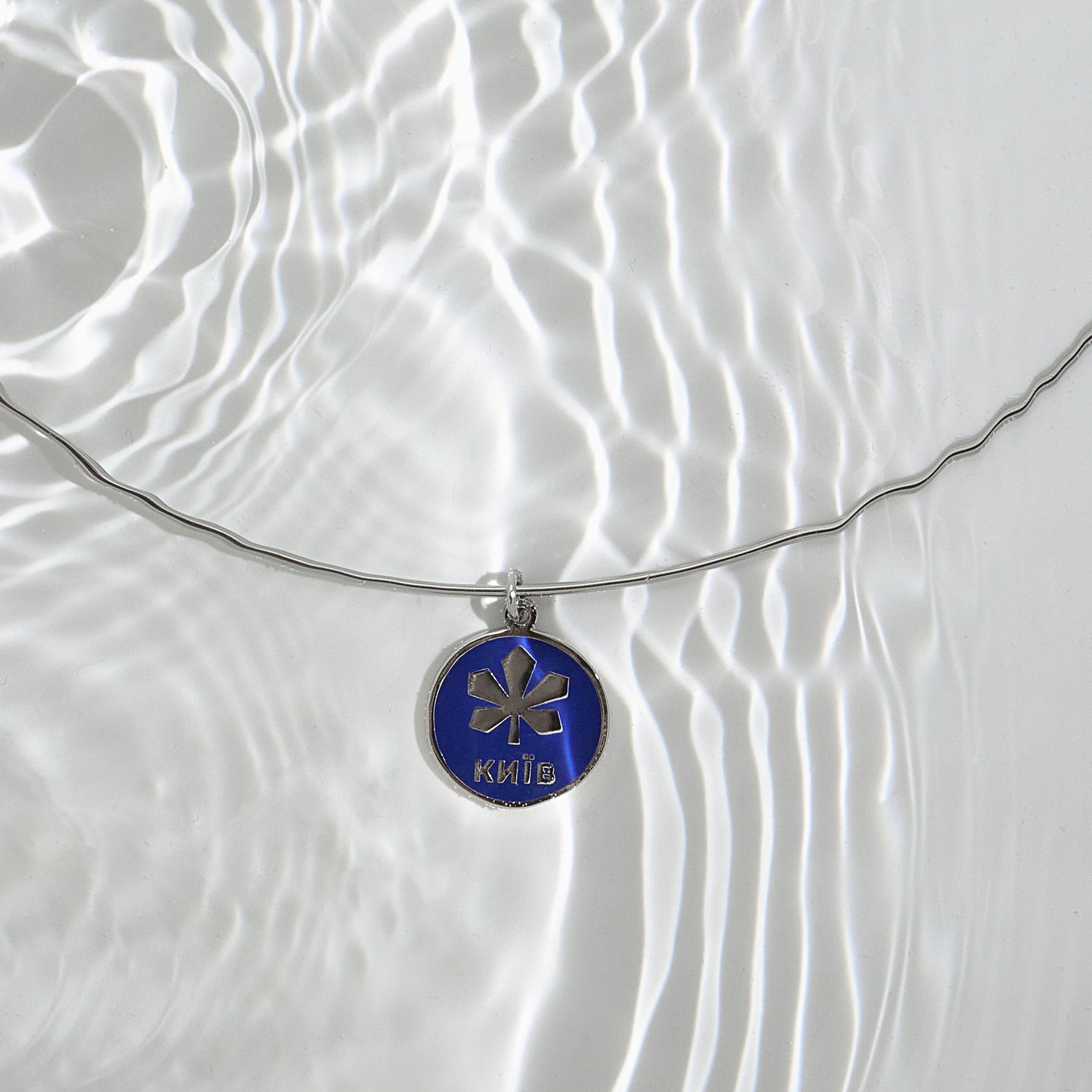 Necklace vDoma platinum