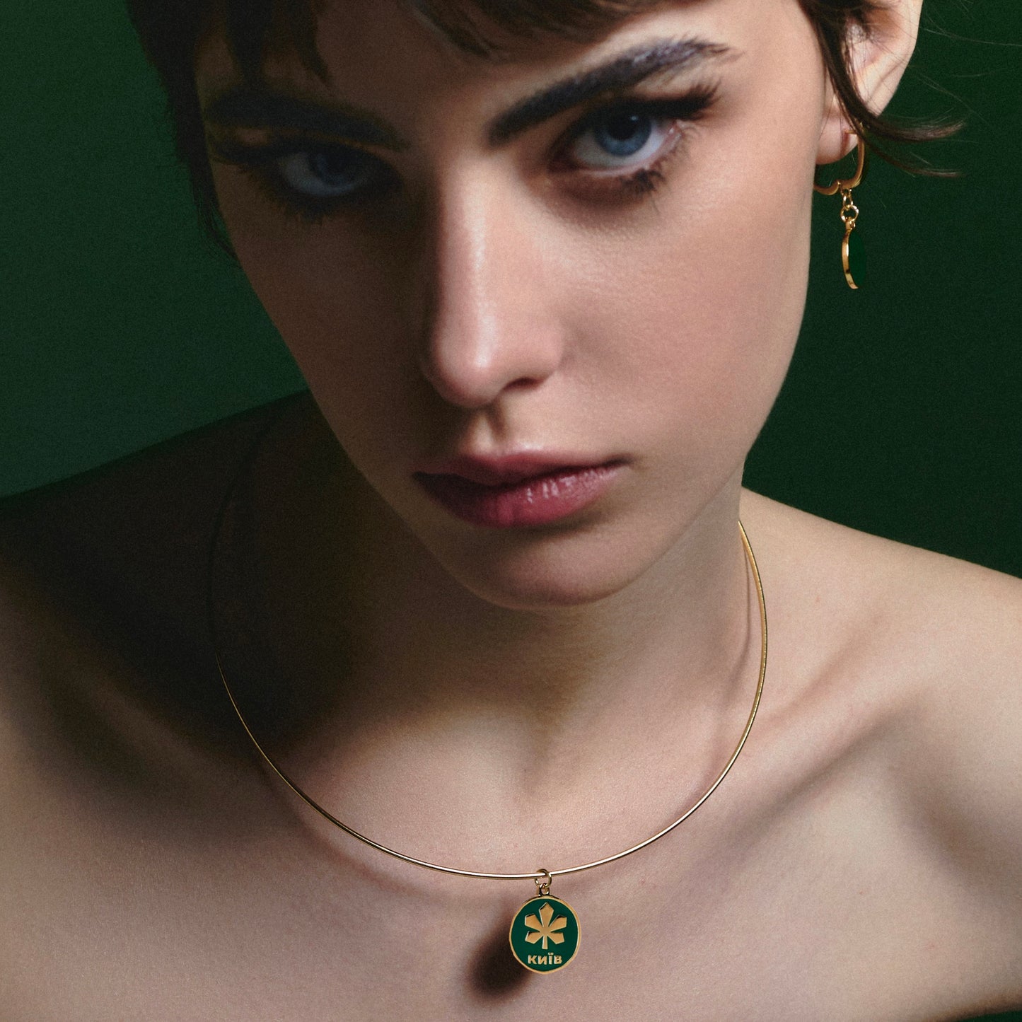 Necklace vDoma gold