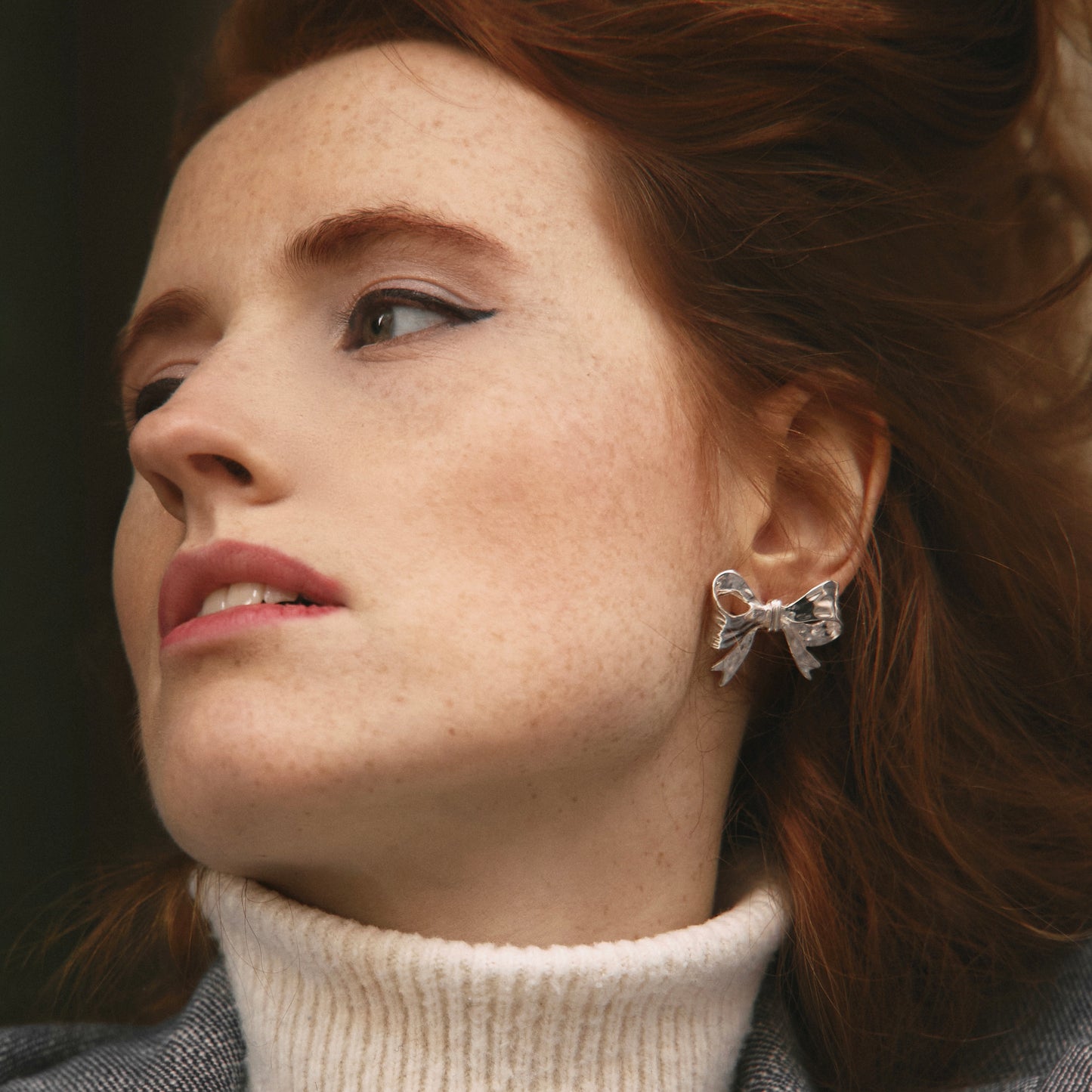 Earrings BOWS platinum