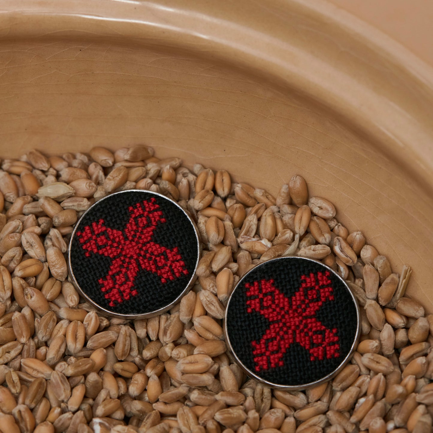 embroidered earrings Хрест