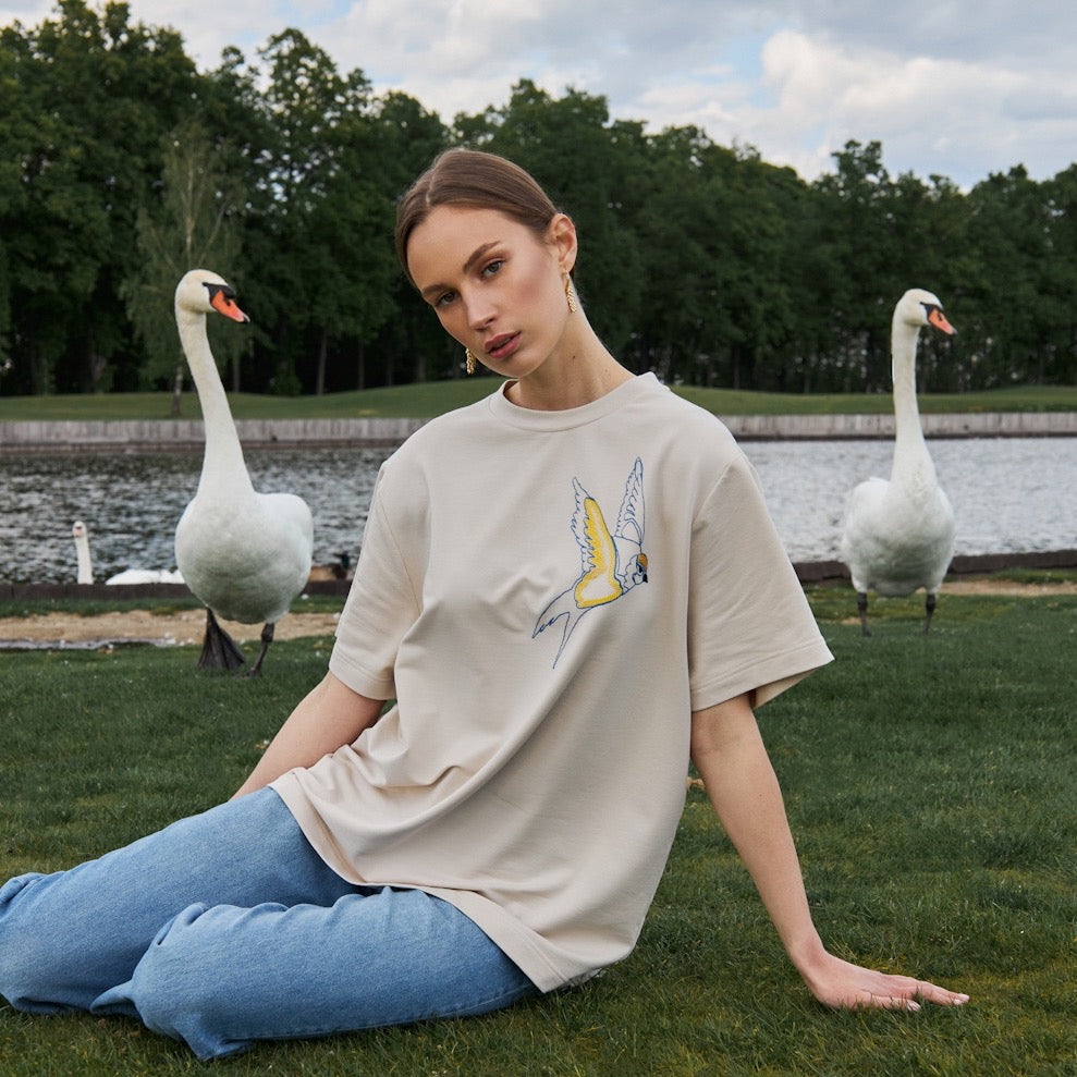 T-shirt “Lastivka” S