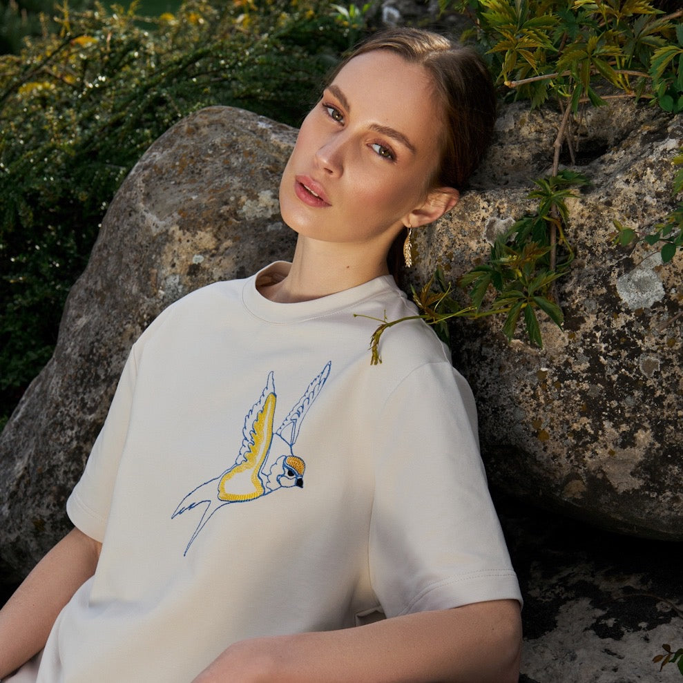 T-shirt “Lastivka” S