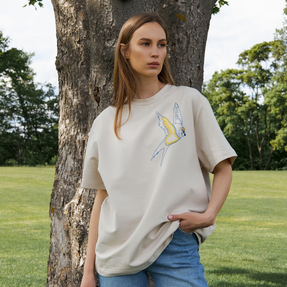 T-shirt “Lastivka” S