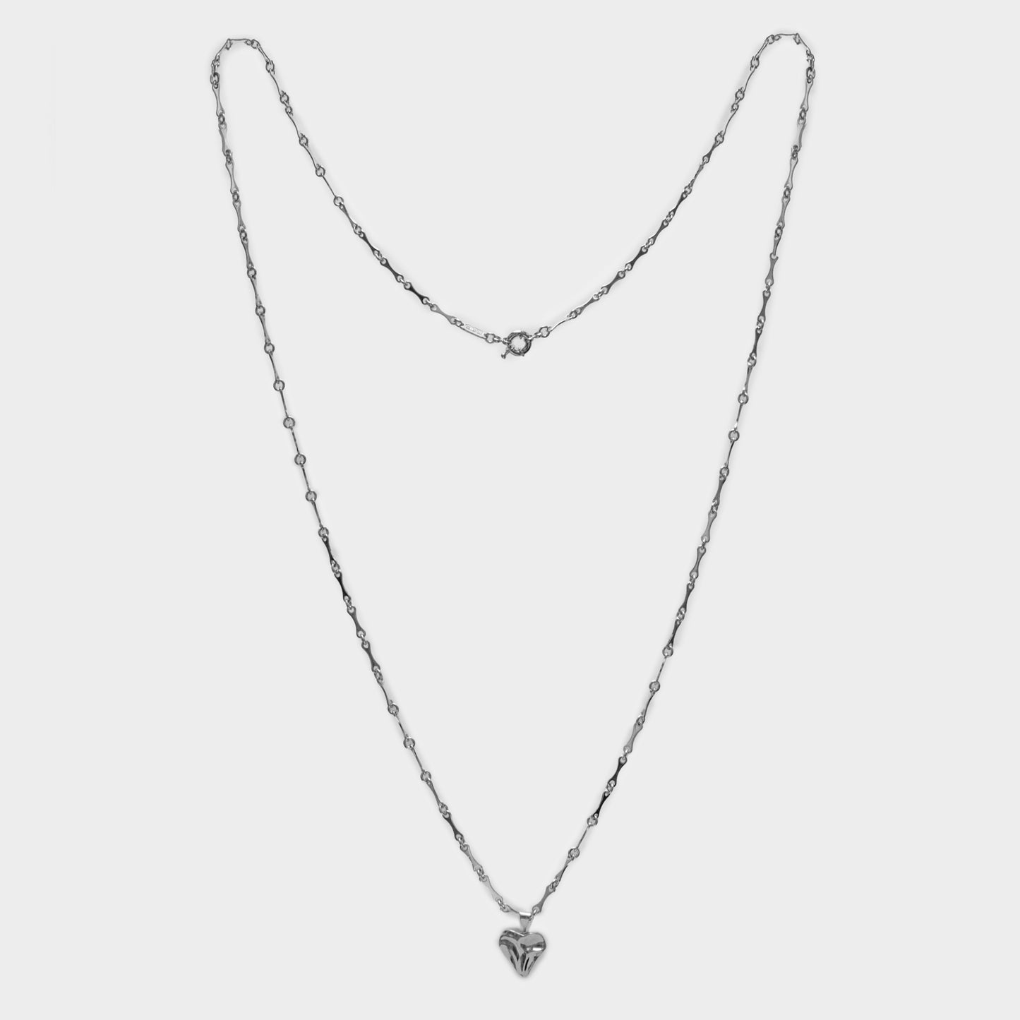 Long Chain Heart platinum