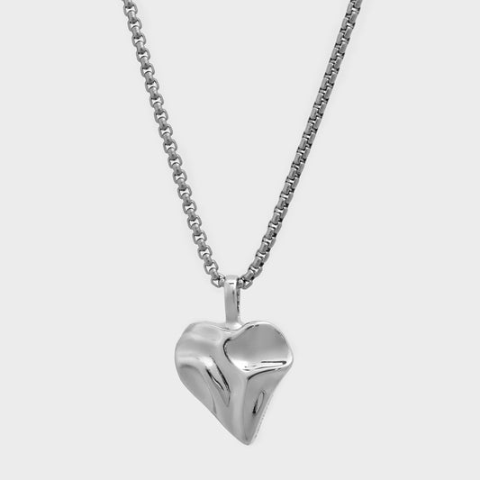 Long Chain Heart platinum