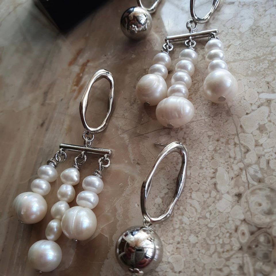 Pearl earrings “Asimmetria”